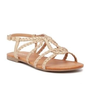 Report | Constance Sandal